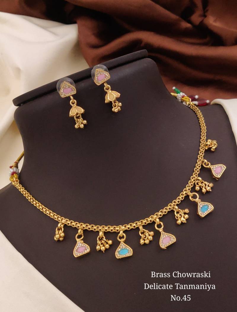 Brass Chowraski Delicate Tanmaniya 1
