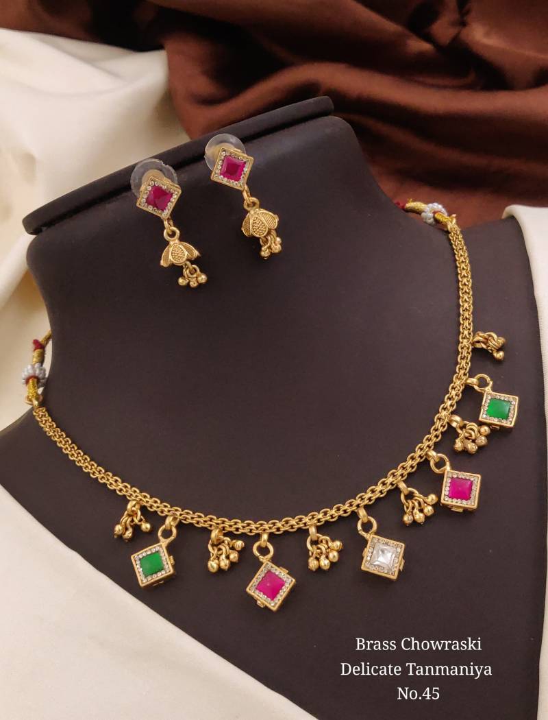 Brass Chowraski Delicate Tanmaniya 1