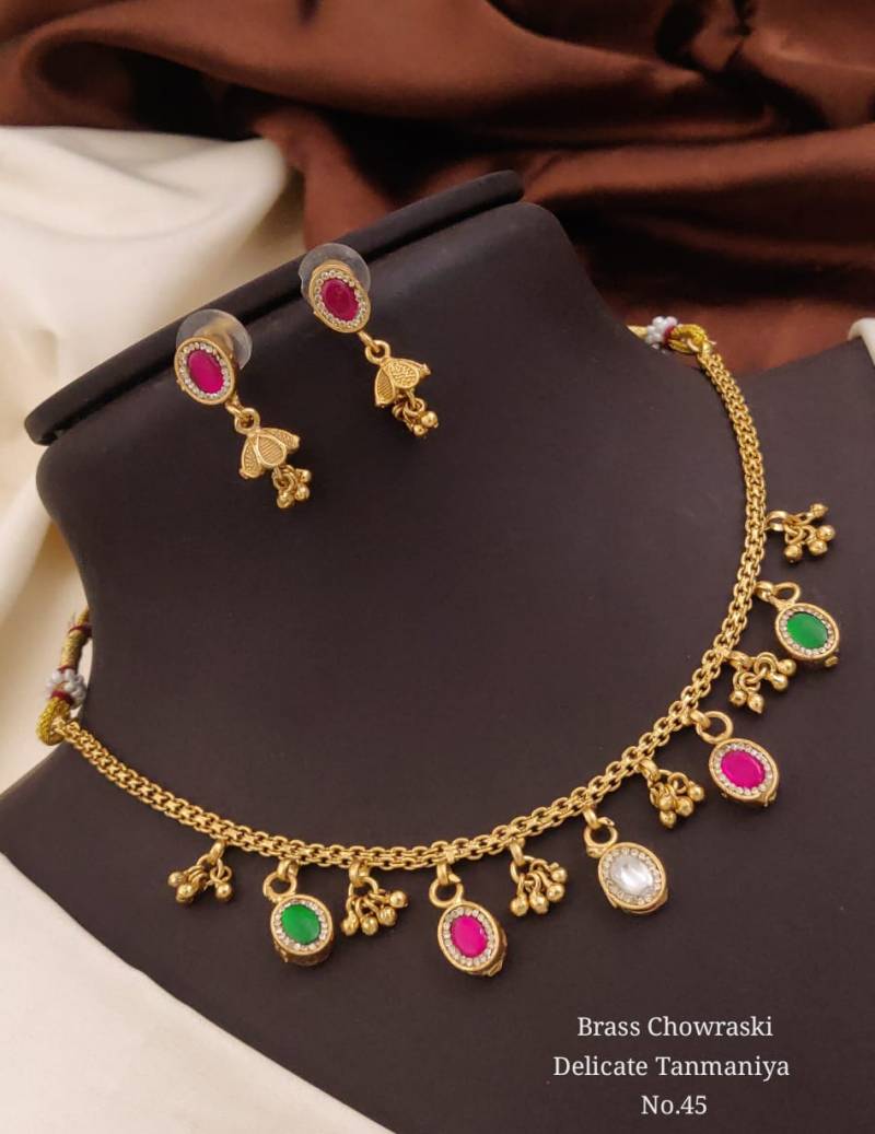 Brass Chowraski Delicate Tanmaniya 1