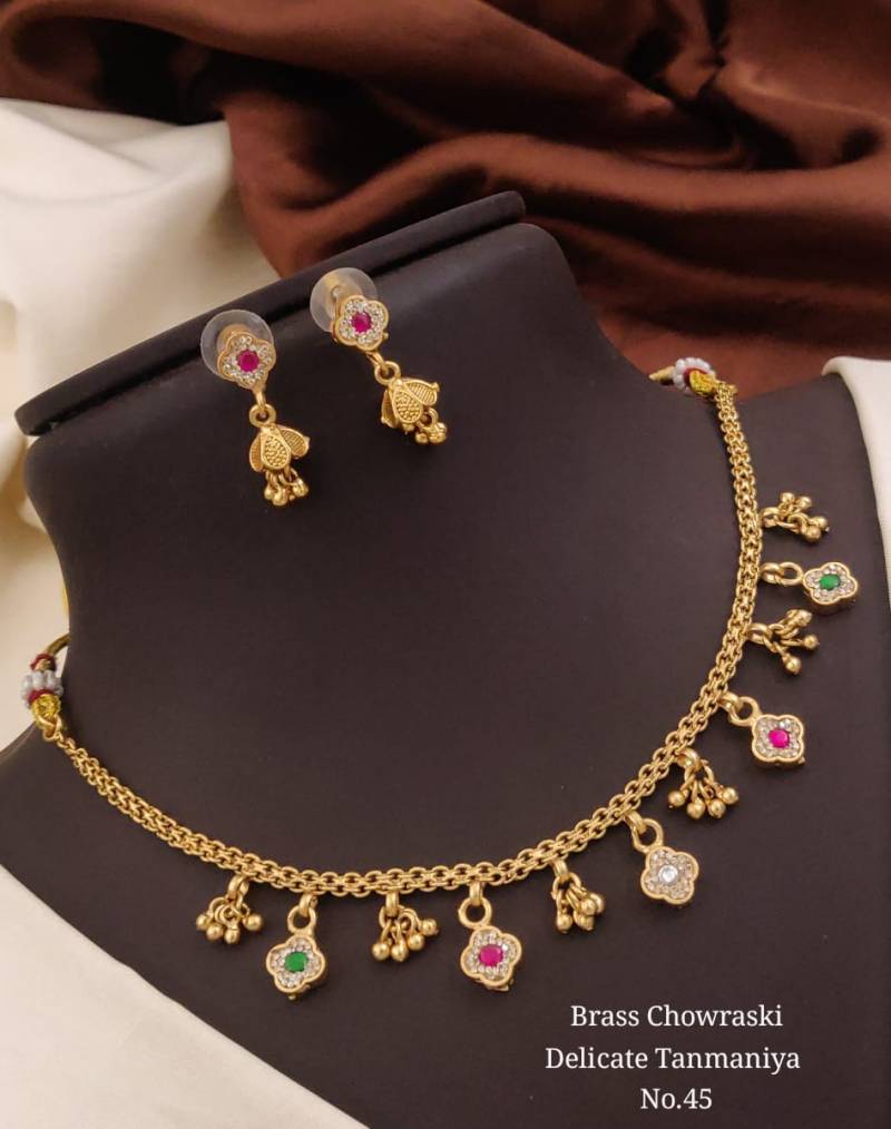 Brass Chowraski Delicate Tanmaniya 1