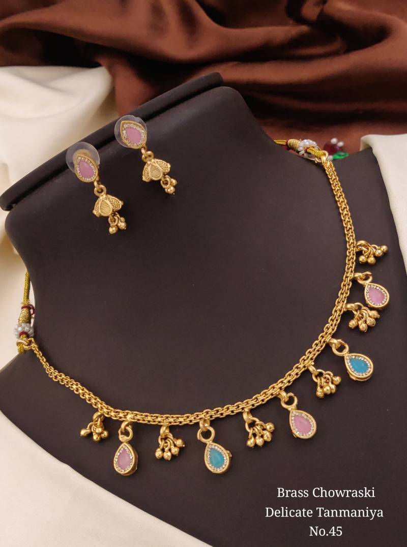 Brass Chowraski Delicate Tanmaniya 1