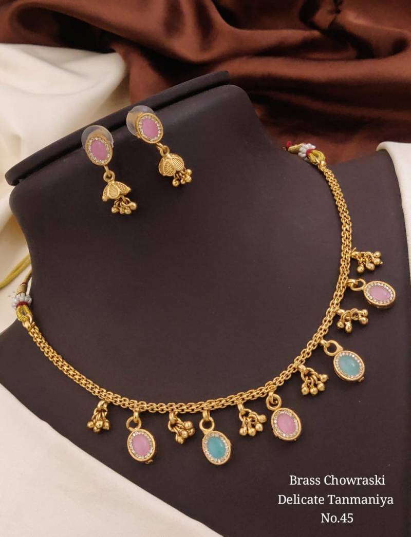 Brass Chowraski Delicate Tanmaniya 1