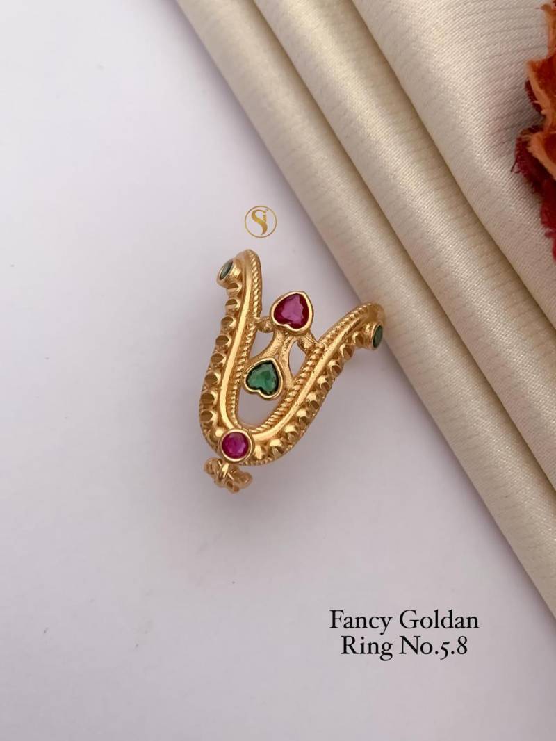 Ad Diamond Matt Golden Ring 3 (26 Pcs)