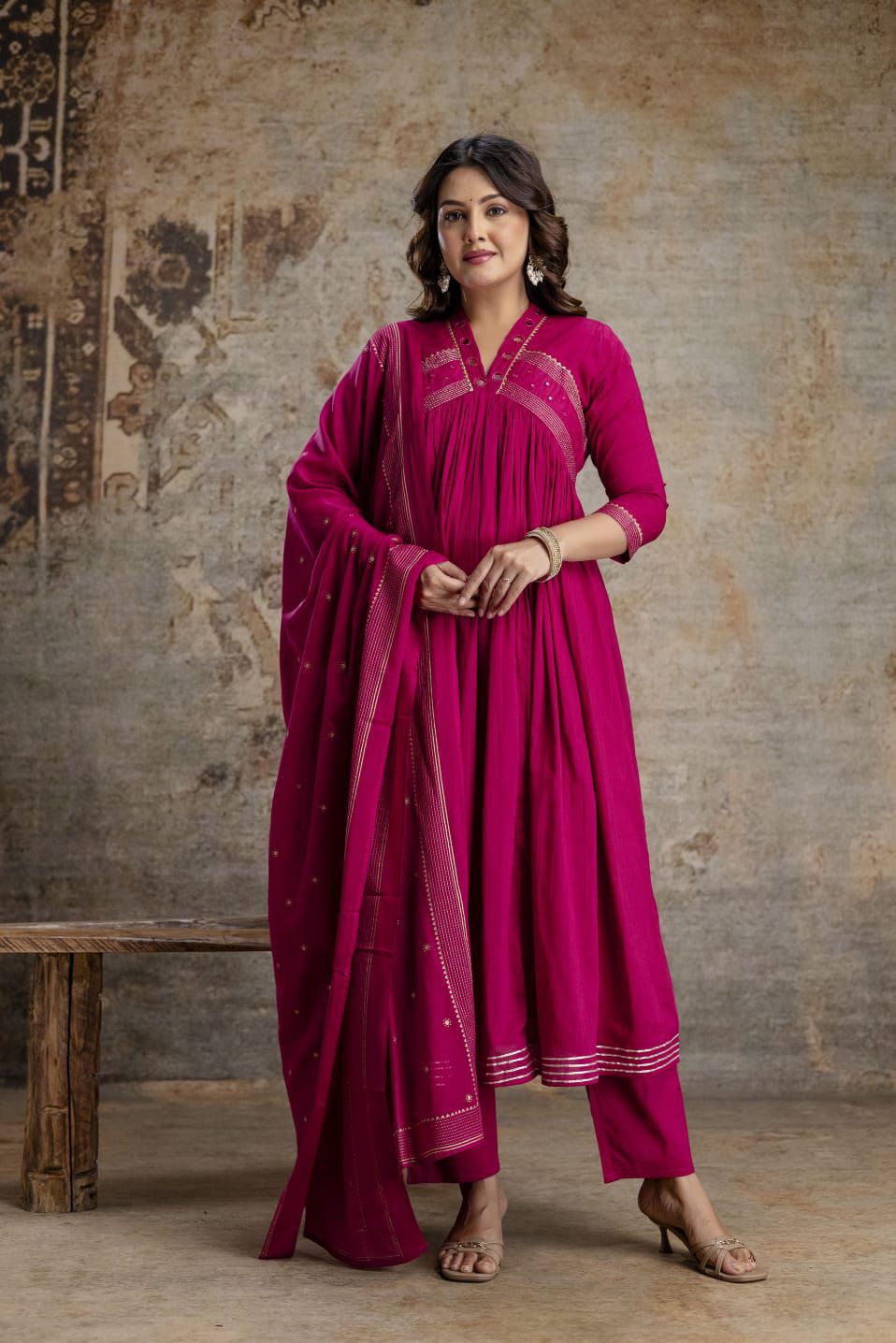 Naisha K 589