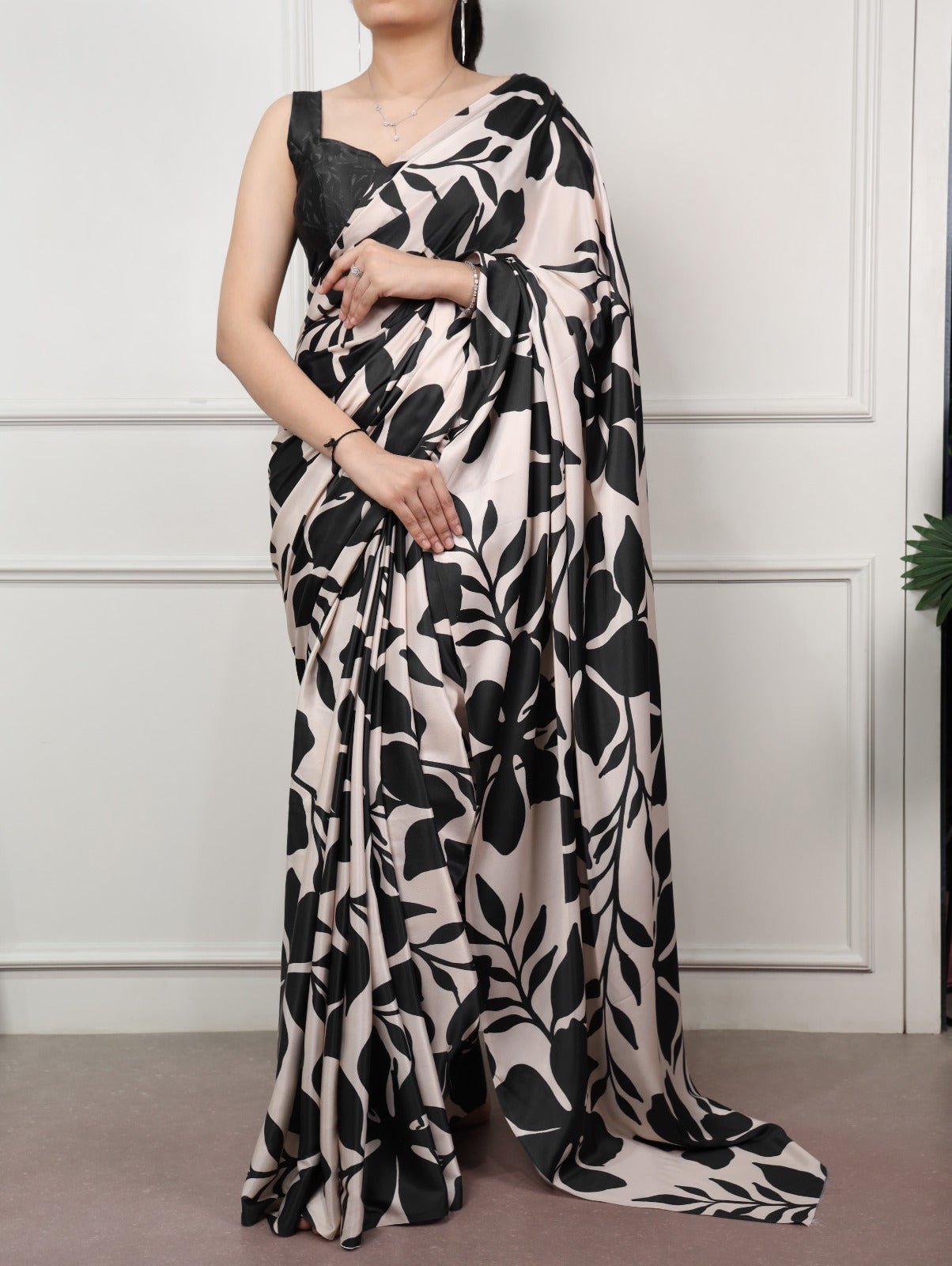 Amrah Taraa L 7001 Saree Wholesale Catalogue - Amrah Wholesale