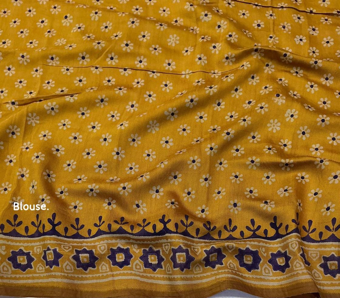 KC 825 Magic Mul Mul Ajrakh Printed Saree