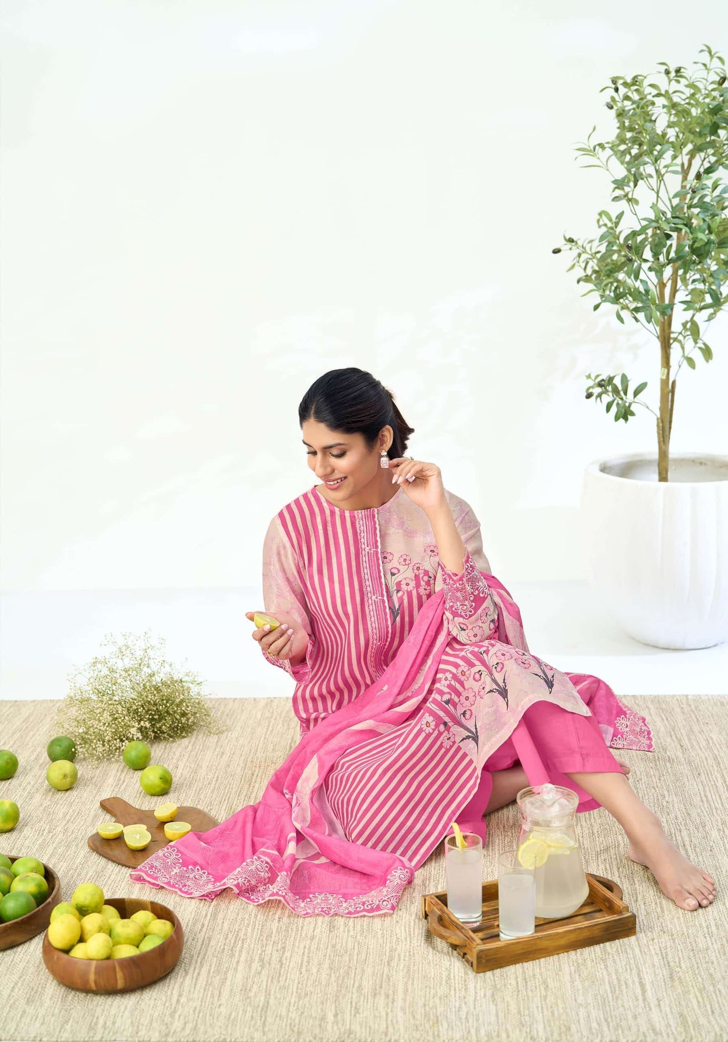 T And M Designer Sunheri Dhoop - Amrah Wholesale