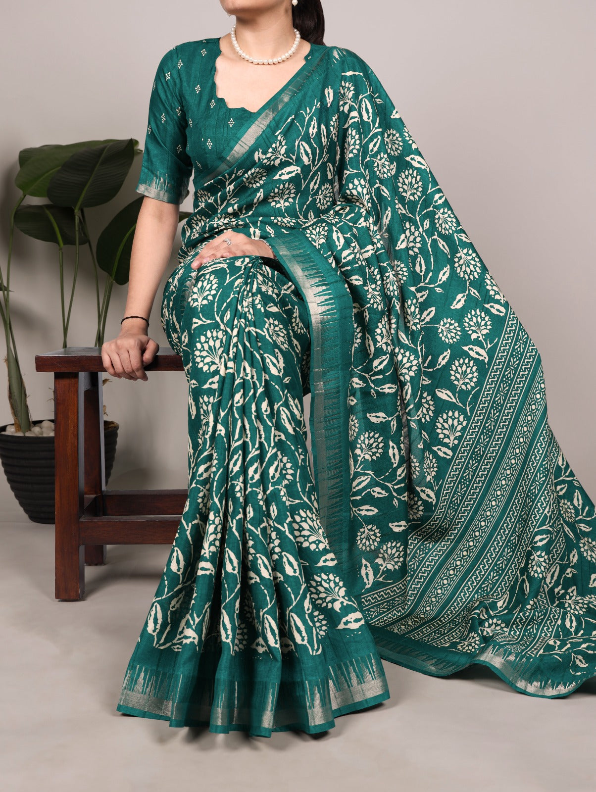 Taraa L 7214 Slub Silk Printed Saree