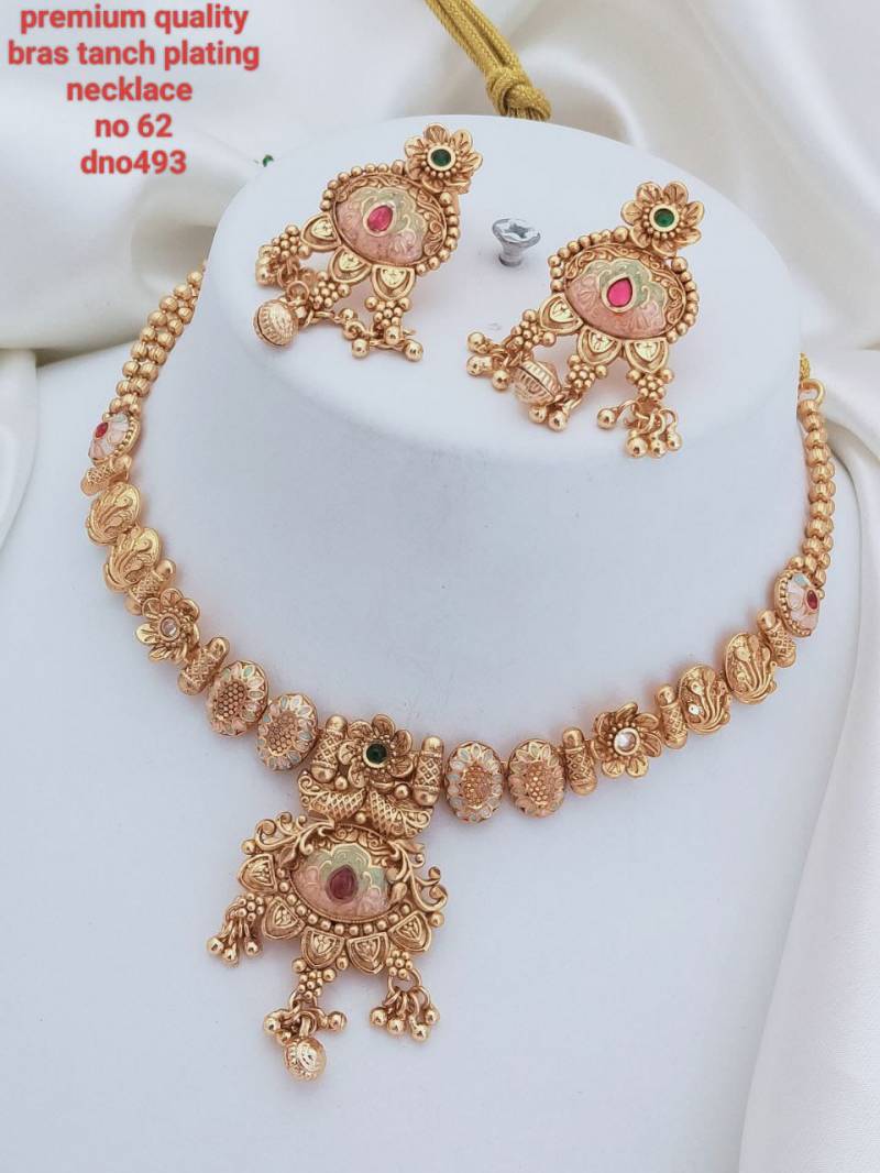 Brass High Gold Tanch Pleating Necklace 1