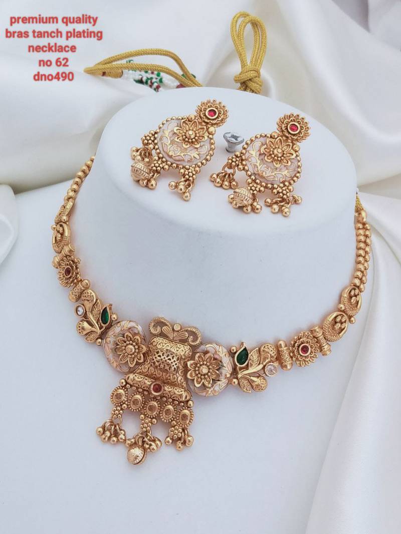 Brass High Gold Tanch Pleating Necklace 1