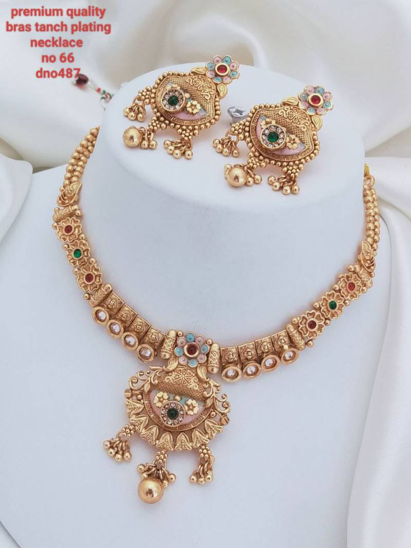 Brass High Gold Tanch Pleating Necklace 2