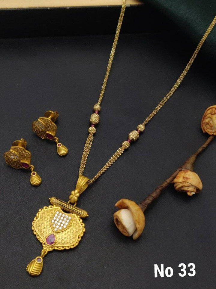 Brass High Gold Pendal Butti 5