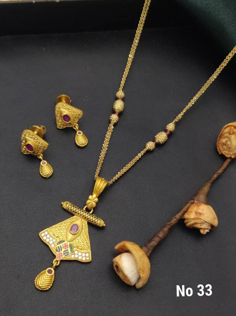 Brass High Gold Pendal Butti 5