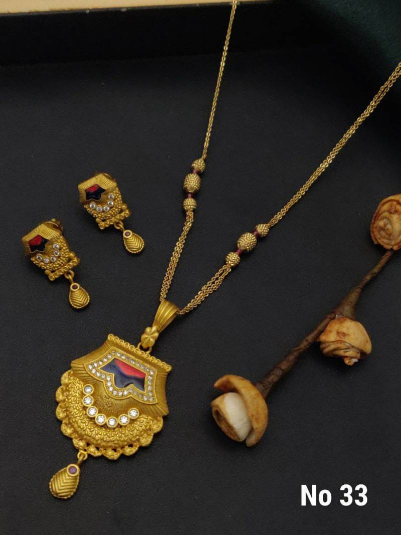 Brass High Gold Pendal Butti 5