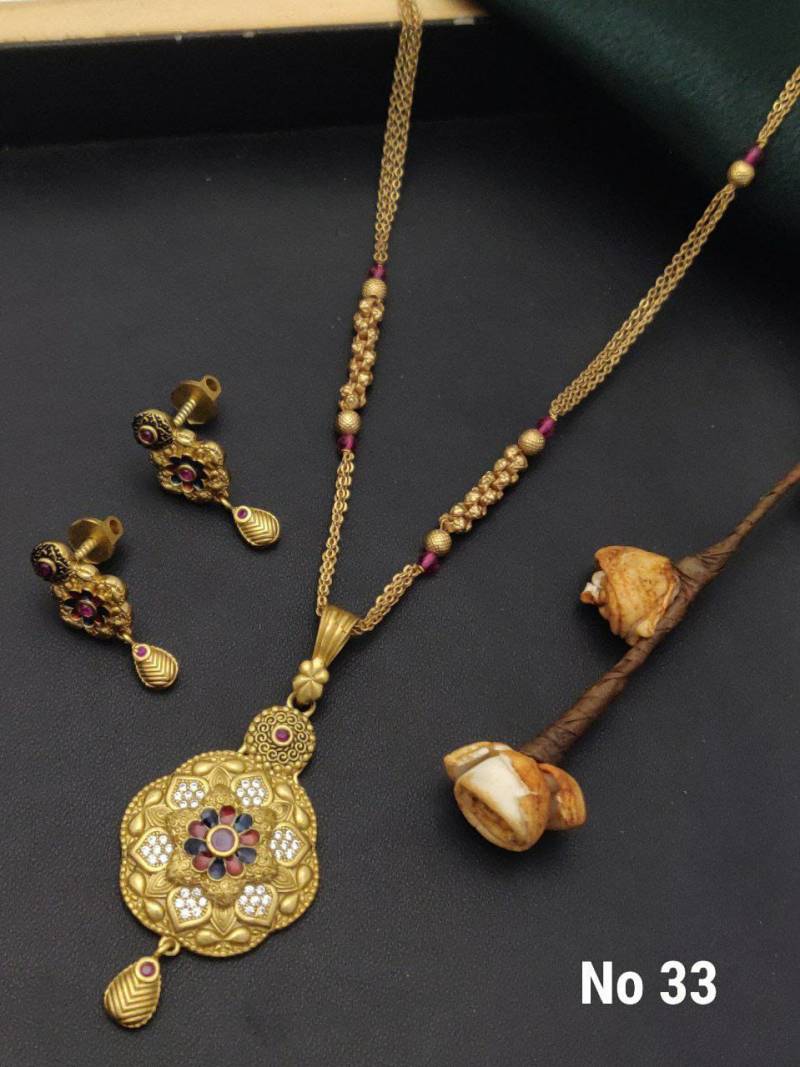 Brass High Gold Pendal Butti 5