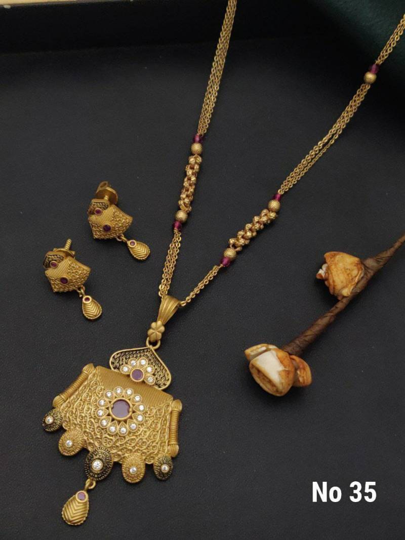Brass High Gold Pendal Butti 6