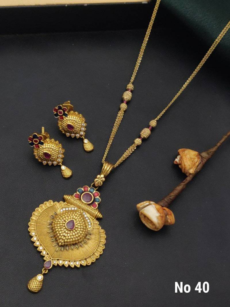 Brass High Gold Pendal Butti 6