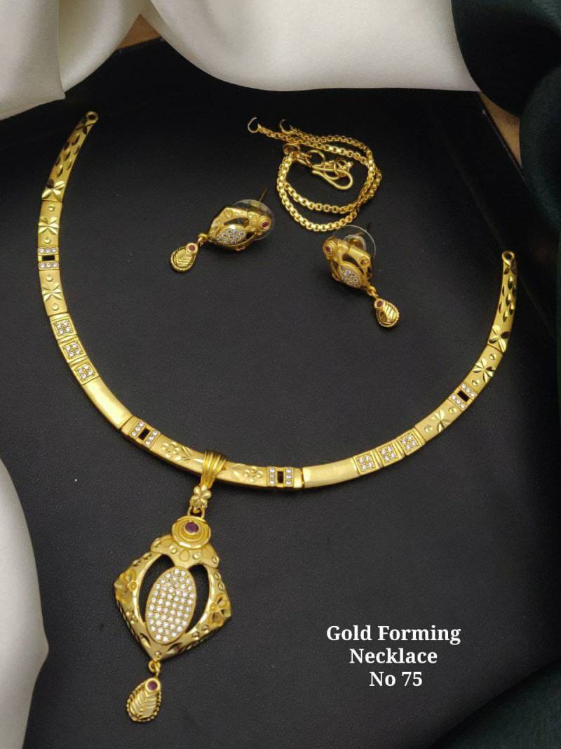 Gold Forming Necklace 1