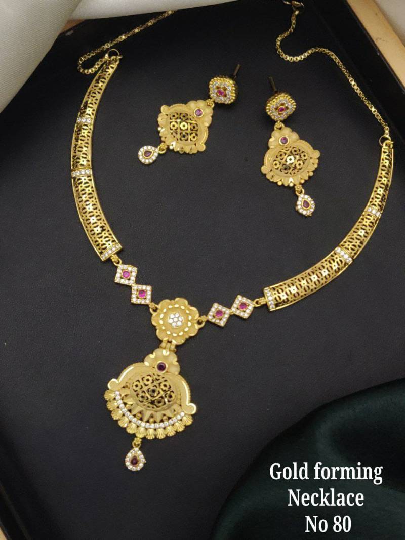 Gold Forming Necklace 2