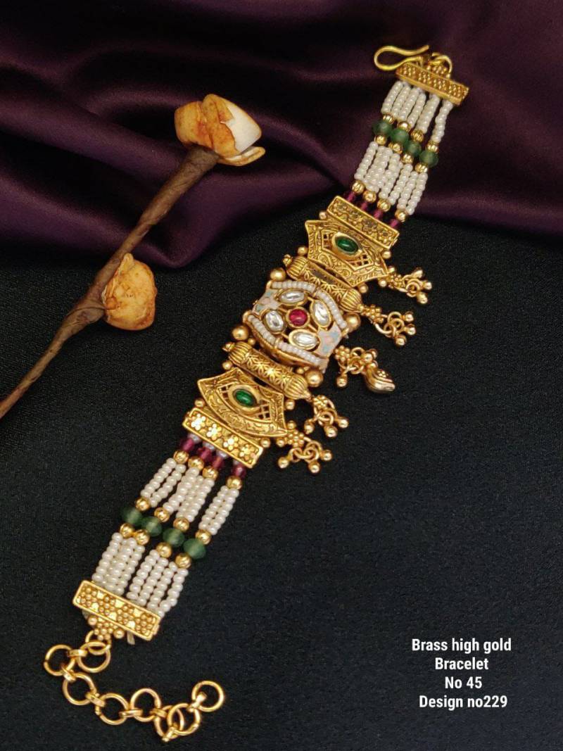 Brass High Gold Bracelet 19
