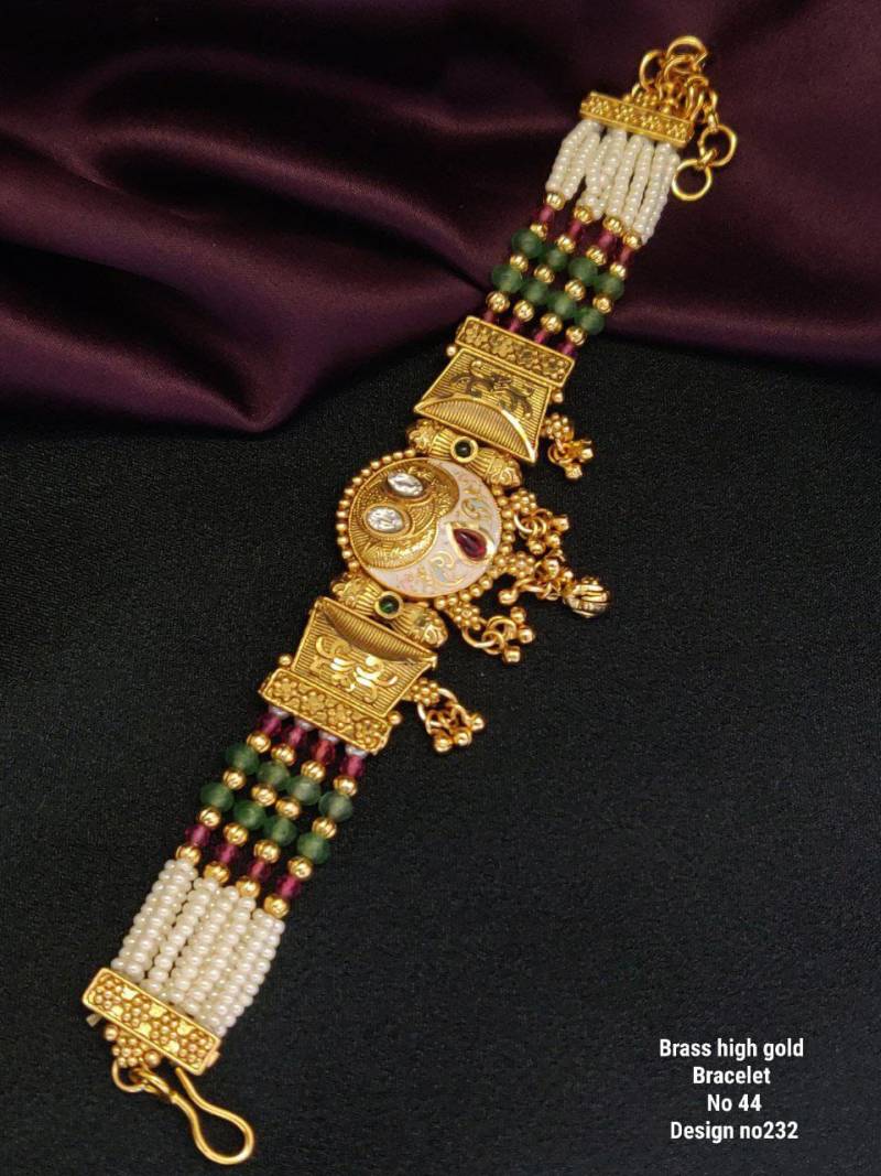 Brass High Gold Bracelet 19