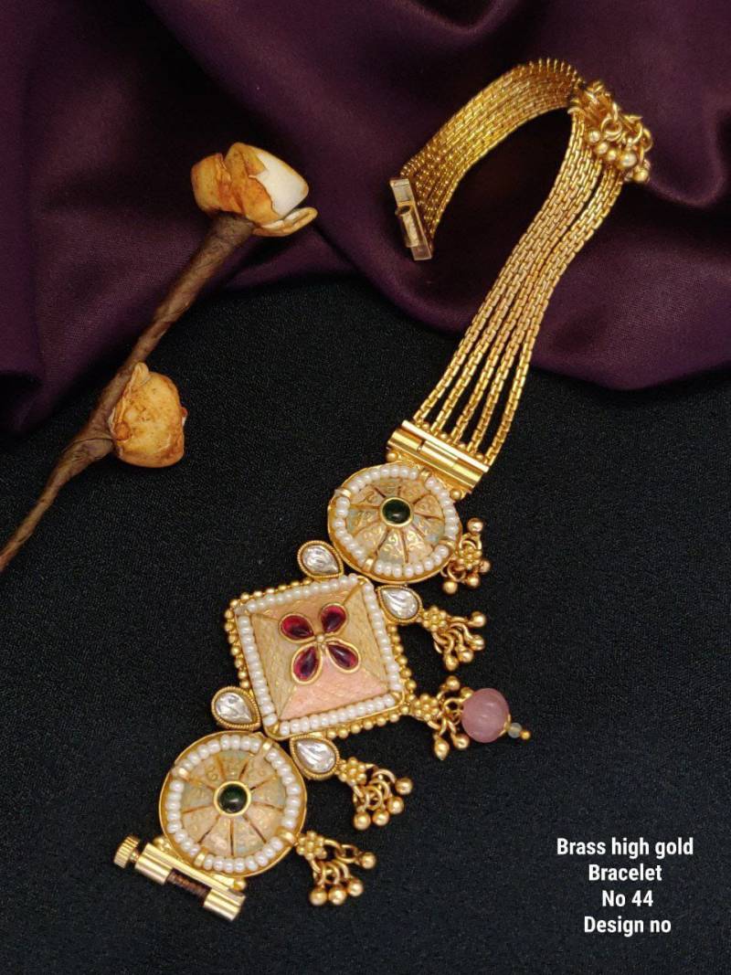 Brass High Gold Bracelet 19