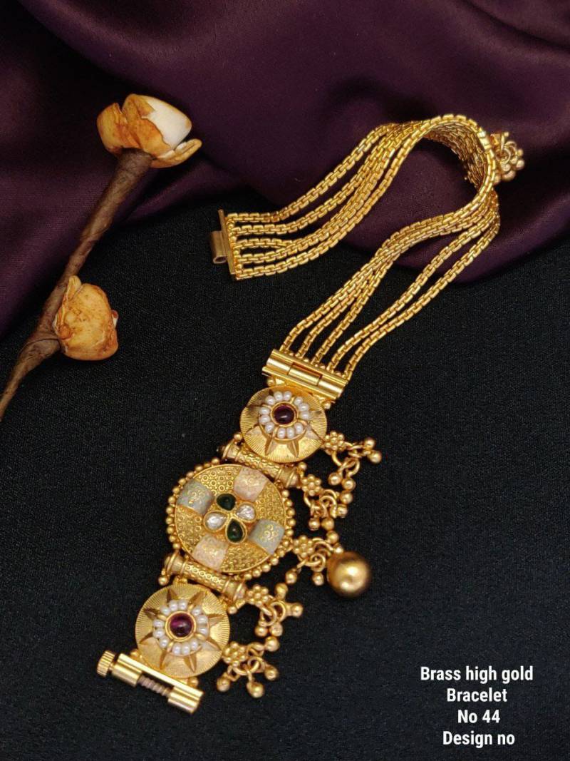 Brass High Gold Bracelet 19
