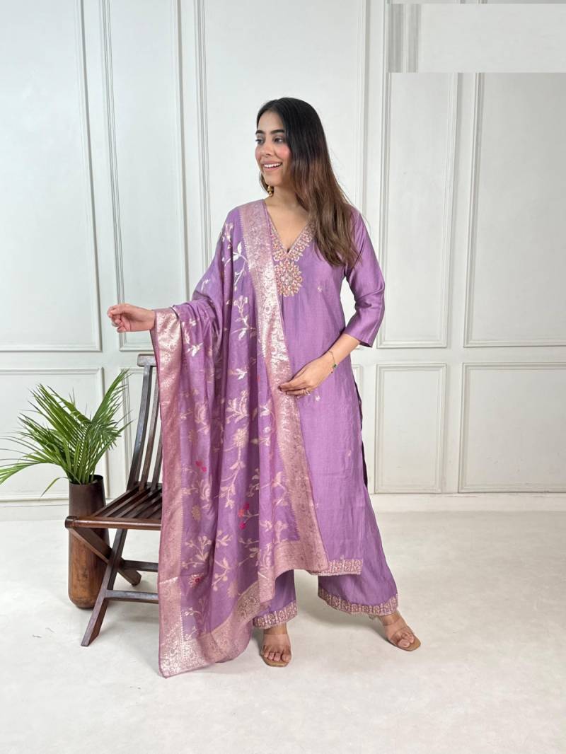 Naisha K 177