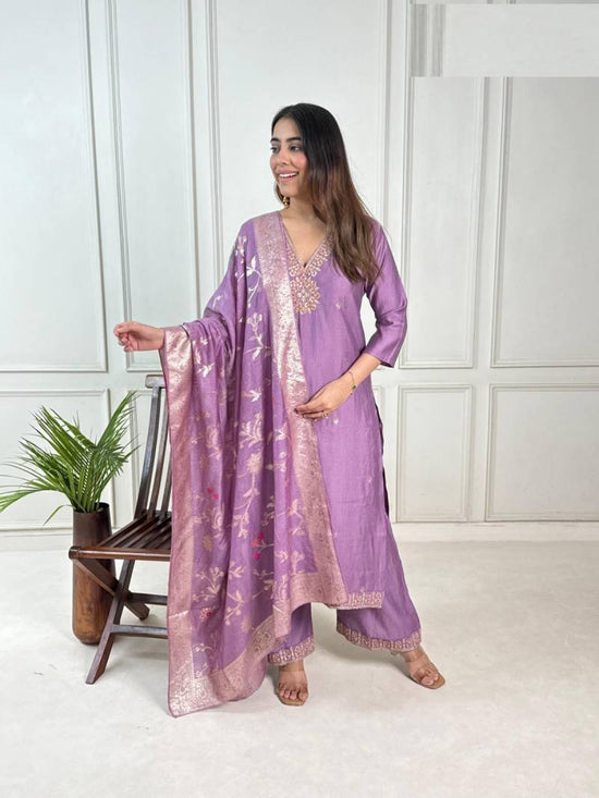Naisha K 177