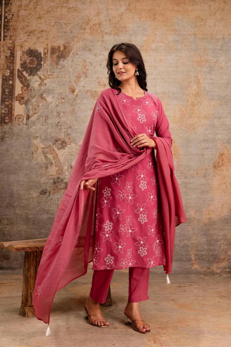 Naisha K 179