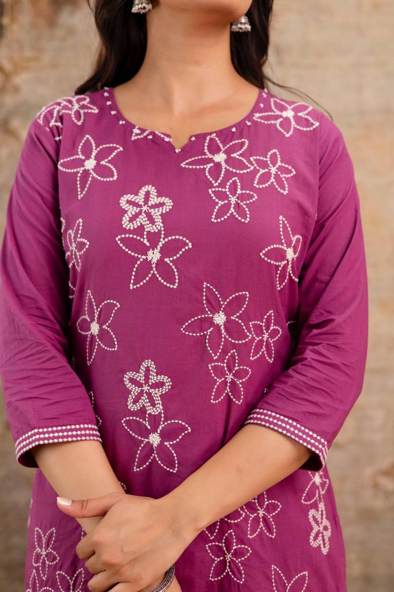 Naisha K 179