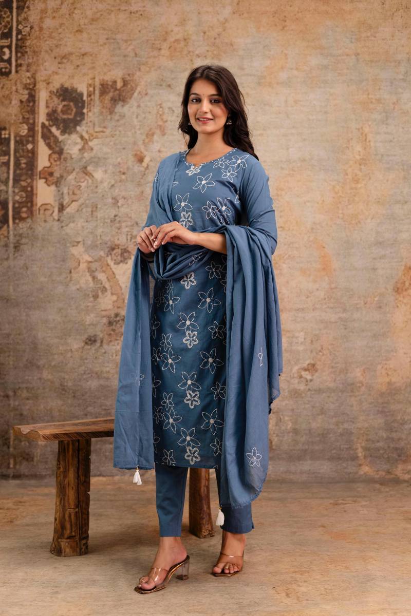 Naisha K 179