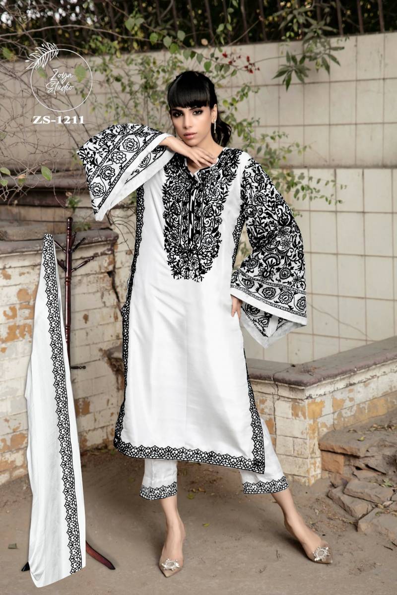 Zoya Studio 1211