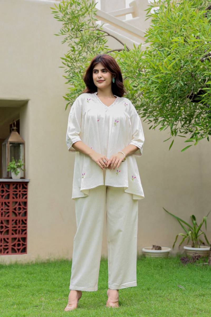 Naisha K 206