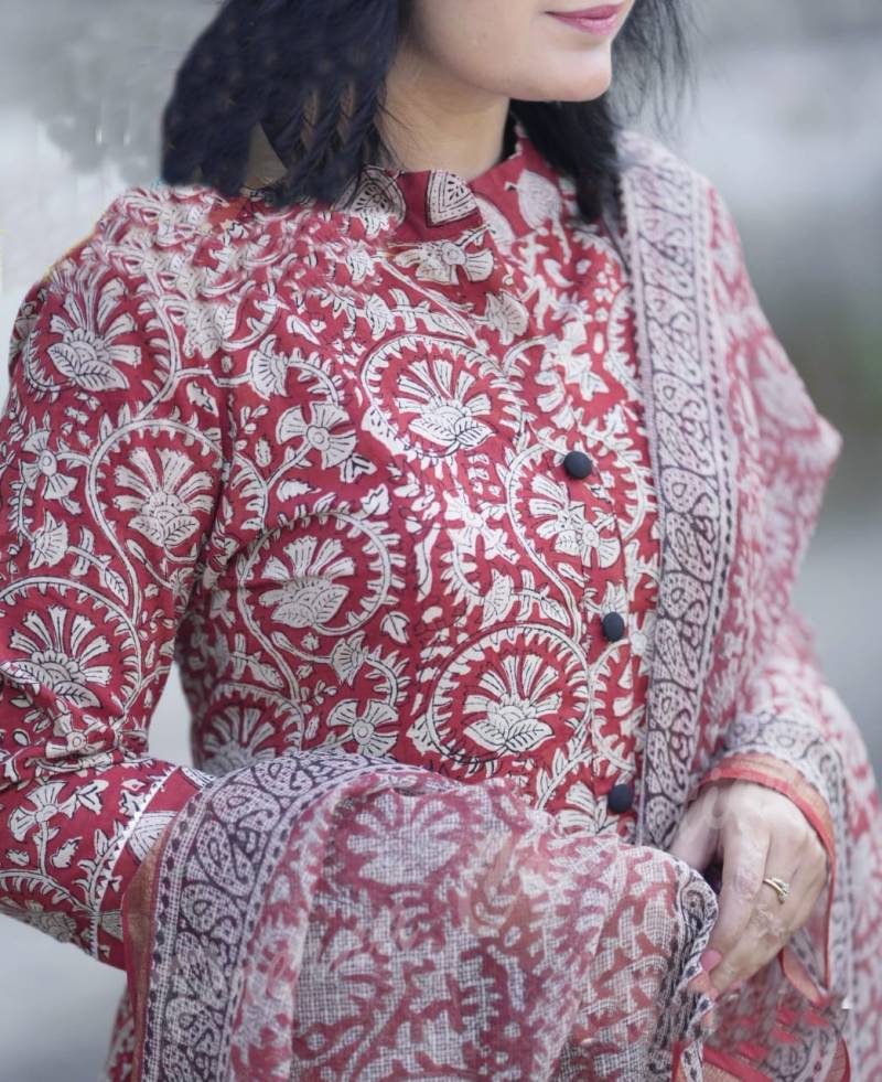 Dhruvi 313