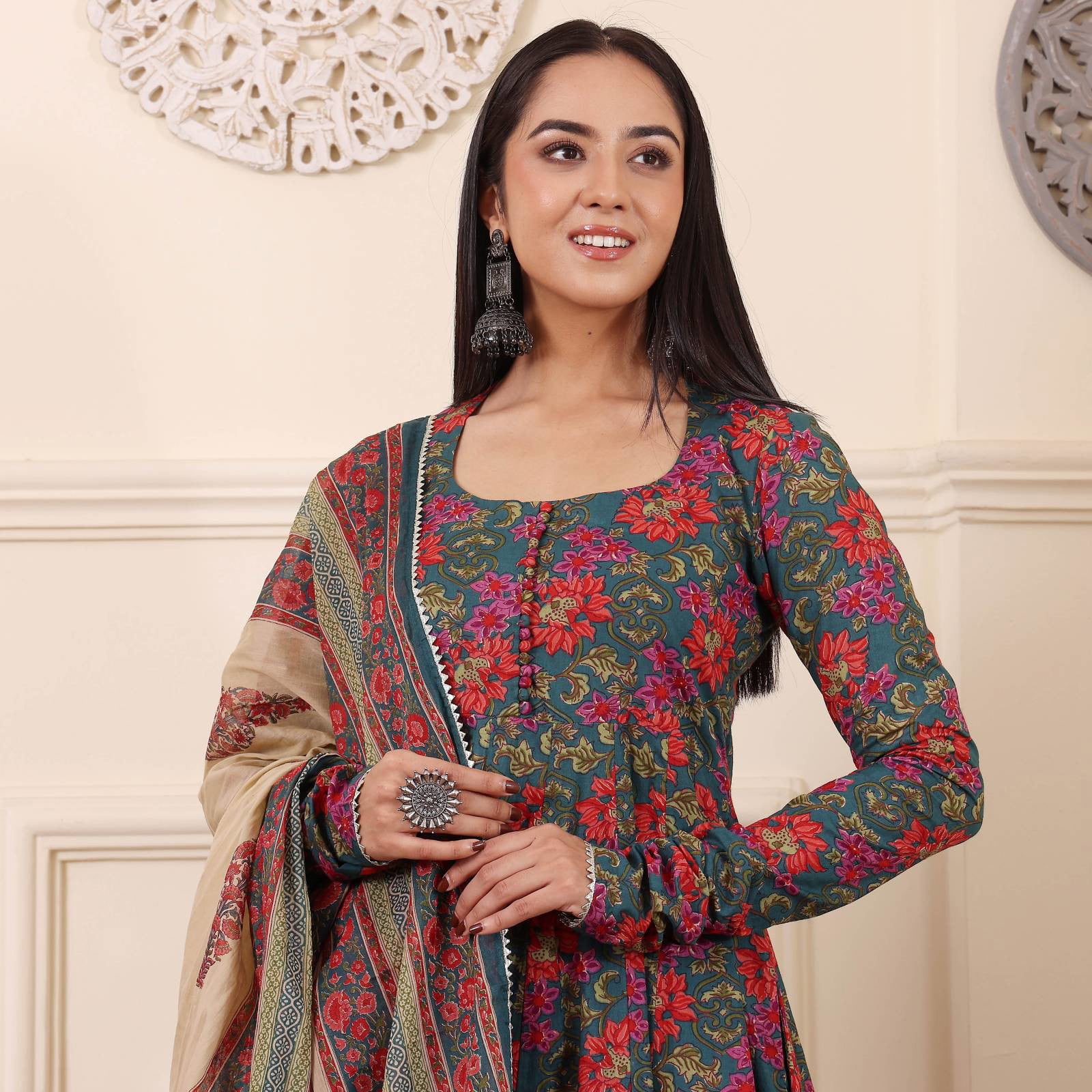Dhruvi 329