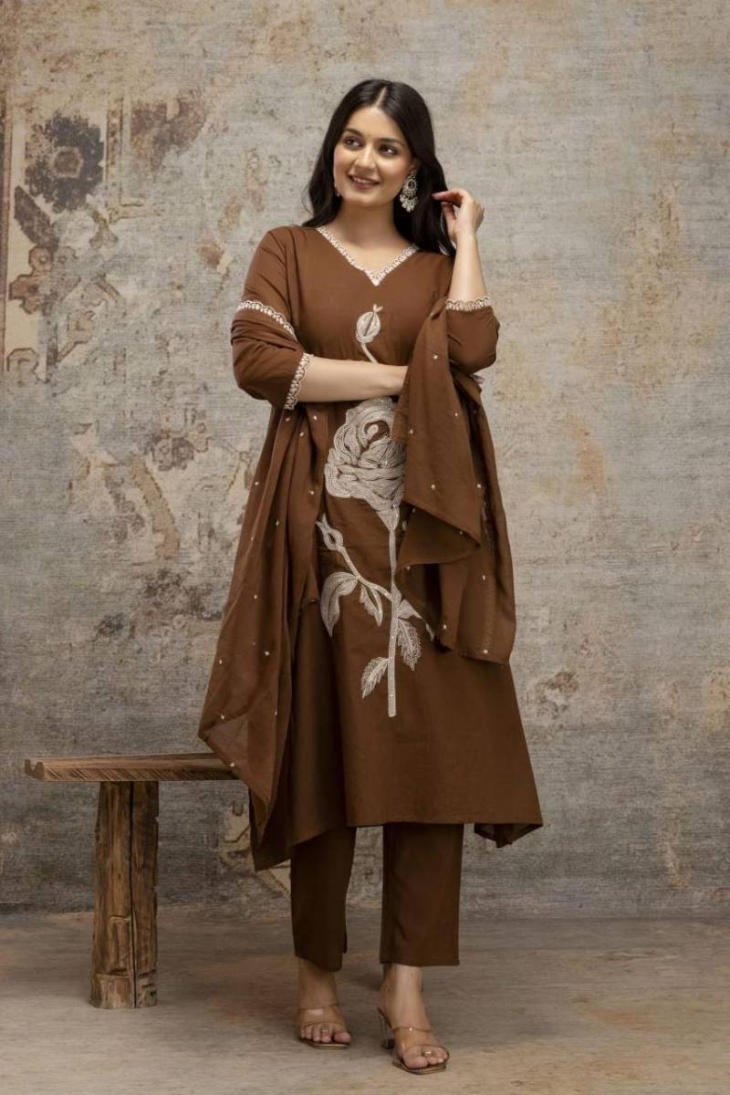 Naisha K 246