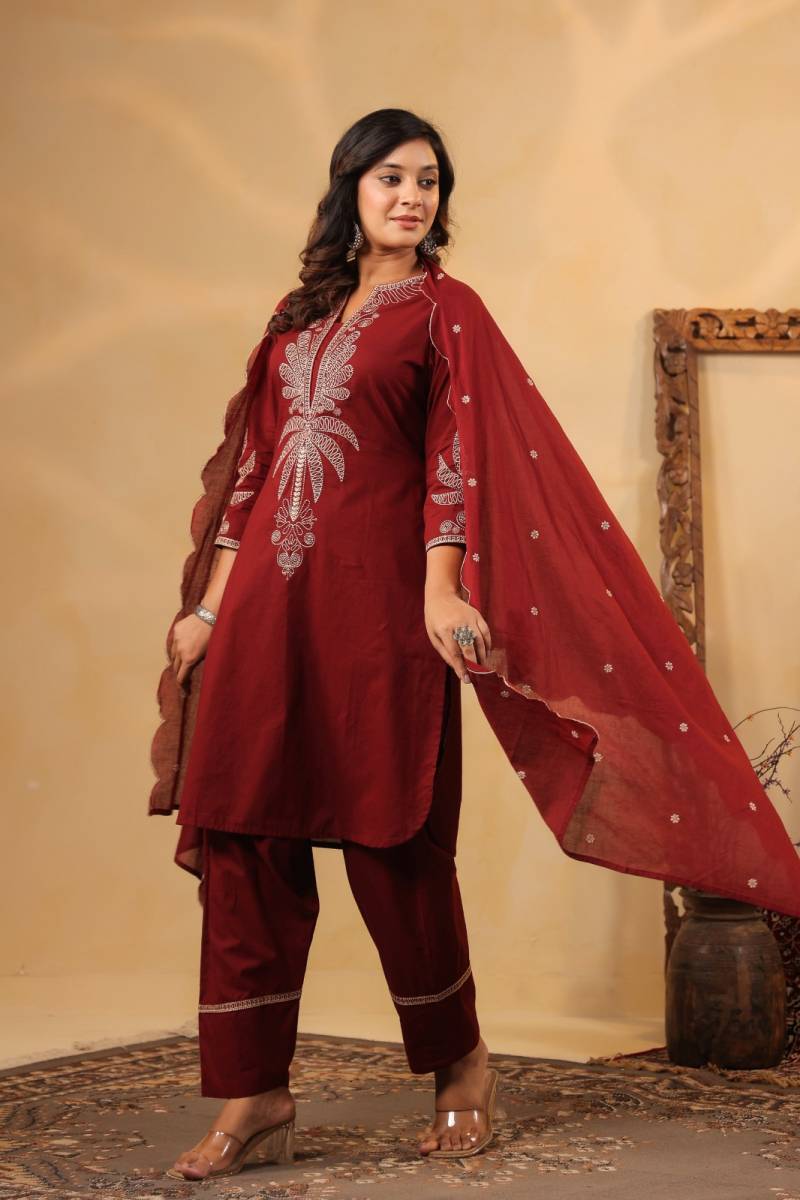 Naisha K 244