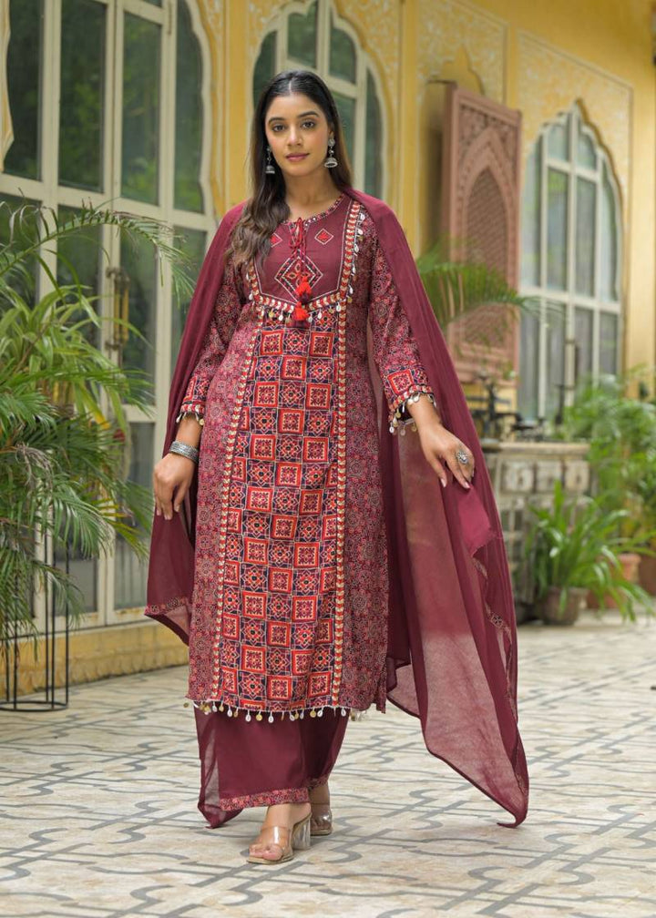 Naisha K 243