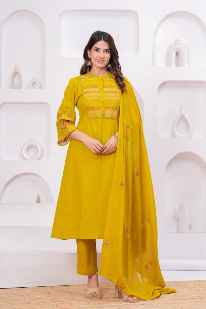 Naisha K 247
