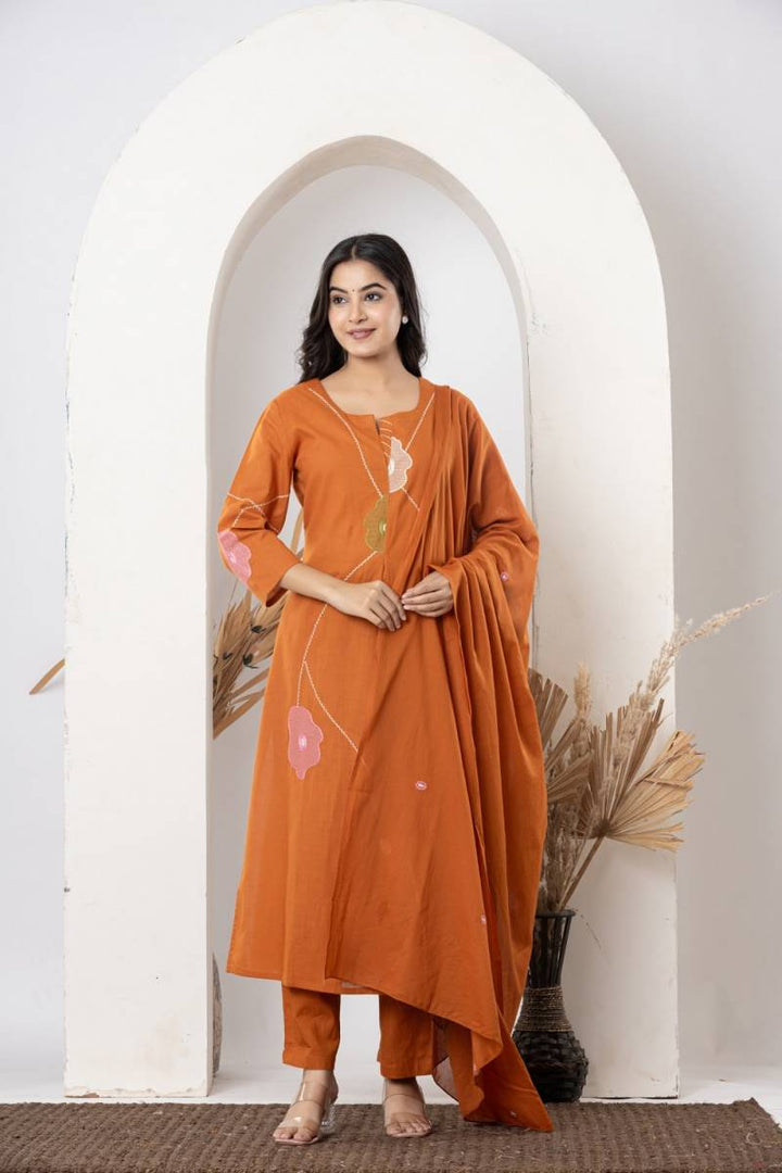 Naisha K 257