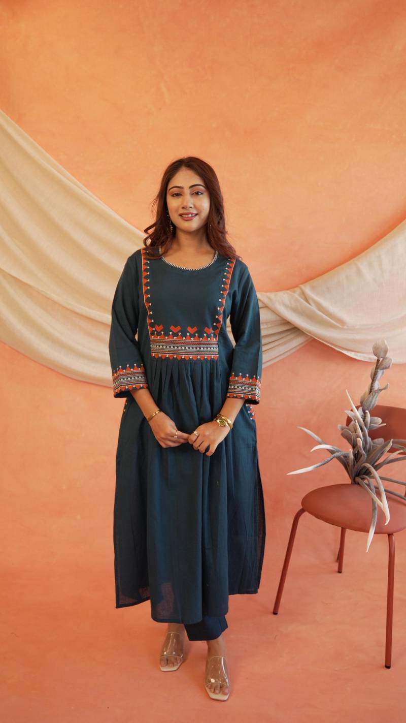 Naisha K 263