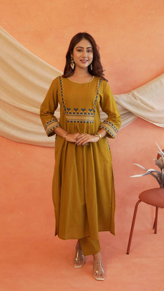 Naisha K 263