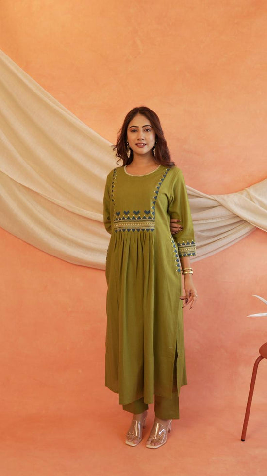 Naisha K 263