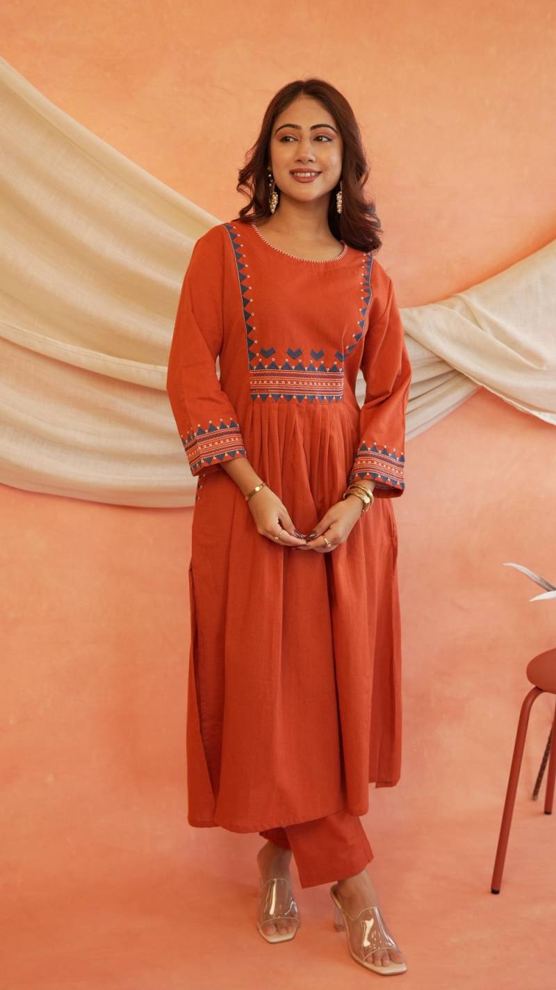 Naisha K 263
