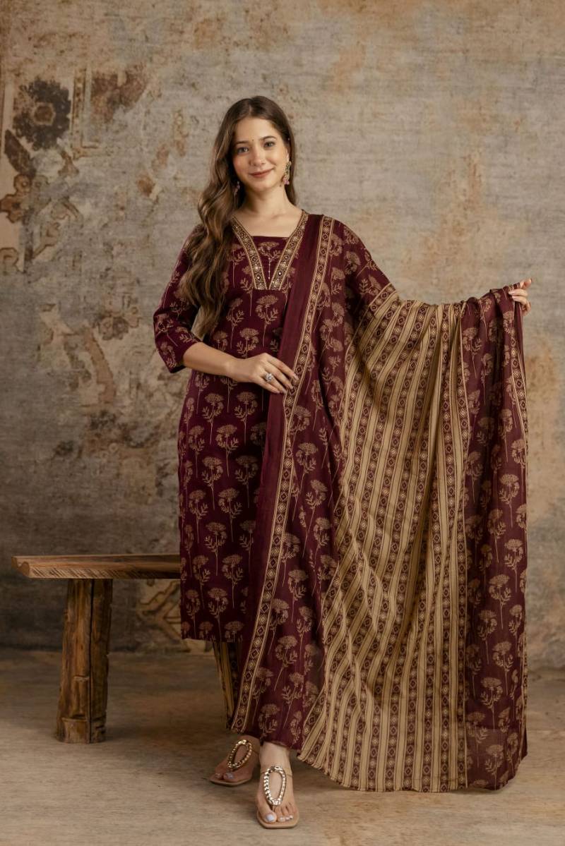 Naisha K 271