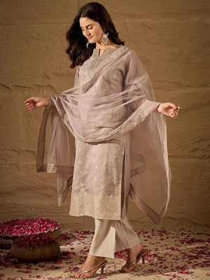 Amrah Wholesale Navya Kurti 269 Silk Blend Embroidered Kurti Pant Dupatta Set
