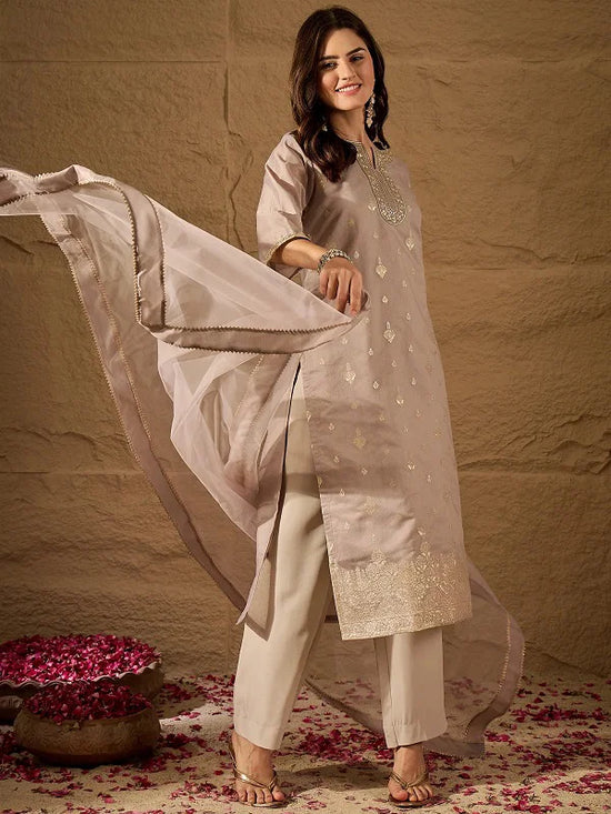 Amrah Wholesale Navya Kurti 269 Silk Blend Embroidered Kurti Pant Dupatta Set