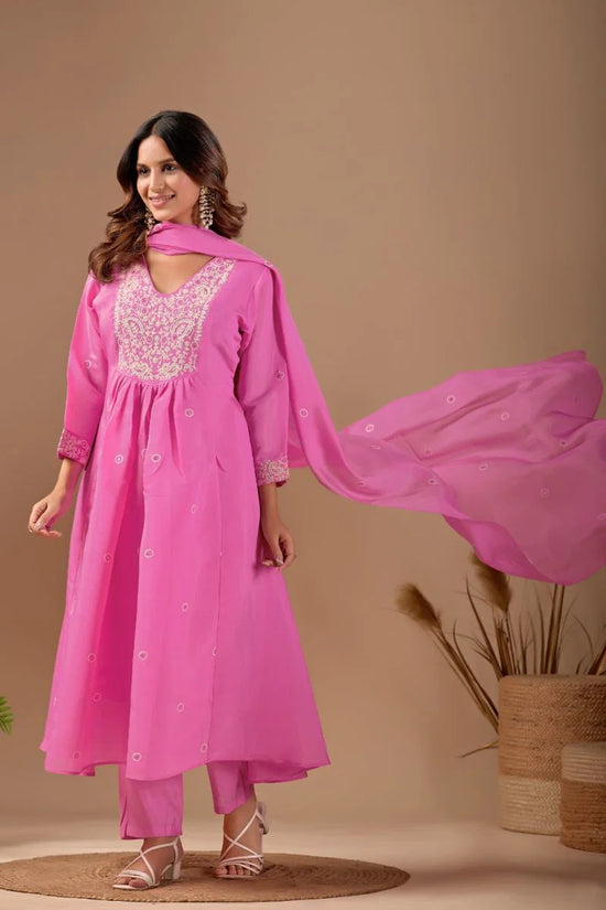 Amrah Wholesale Md 108 Mul Chanderi Embroidered Kurti Pant Dupatta Set
