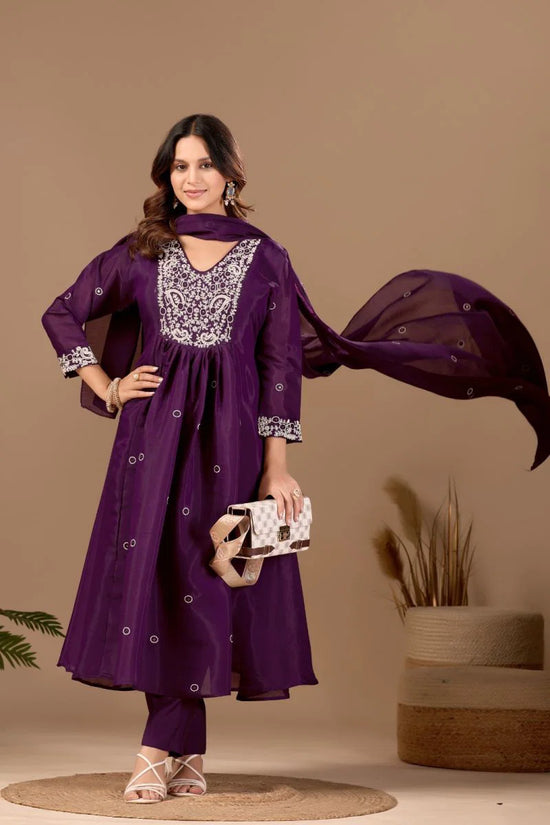 Amrah Wholesale Md 108 Mul Chanderi Embroidered Kurti Pant Dupatta Set